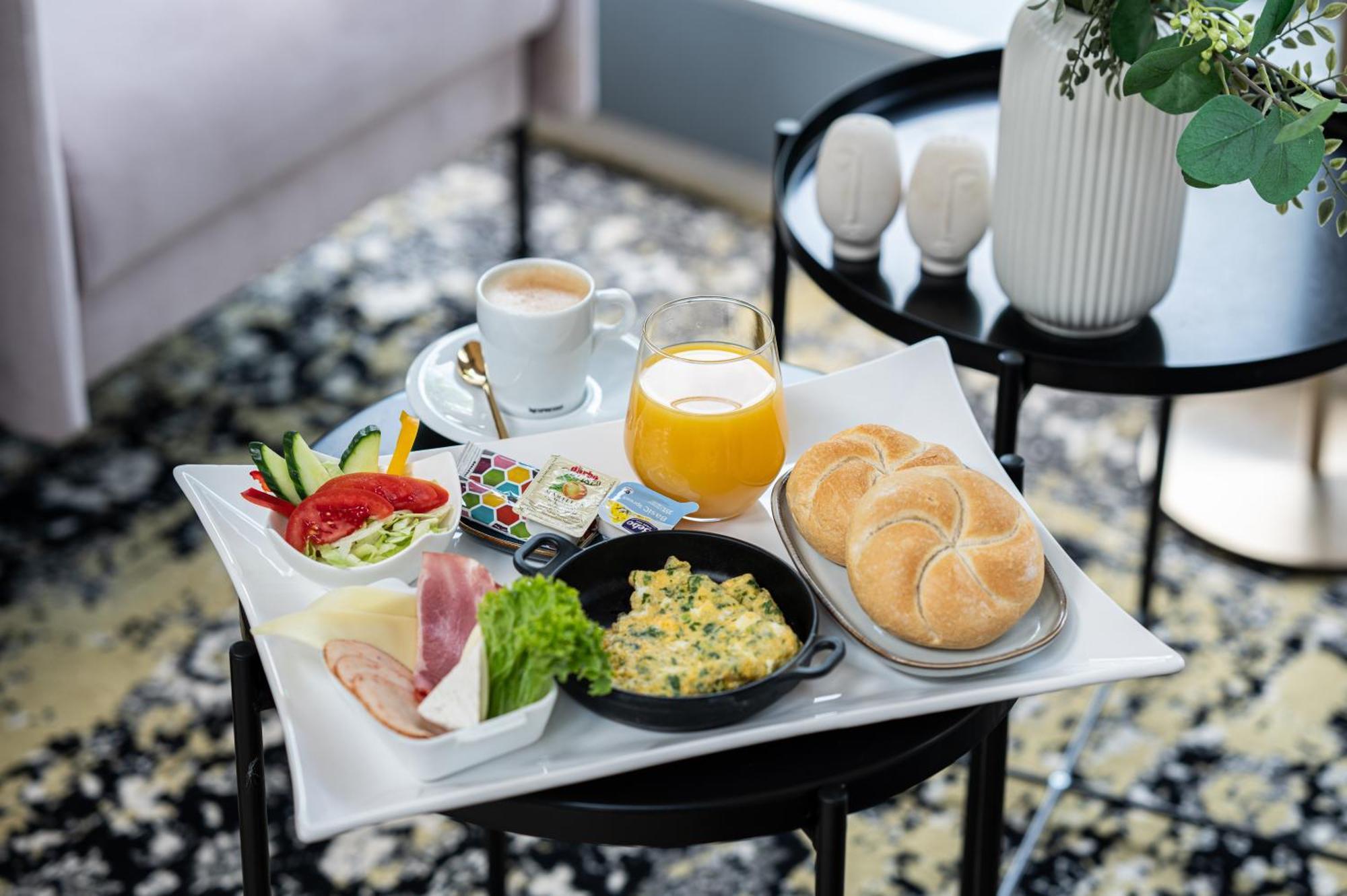 Vadvirag Panzio Hotel Agfalva Bagian luar foto